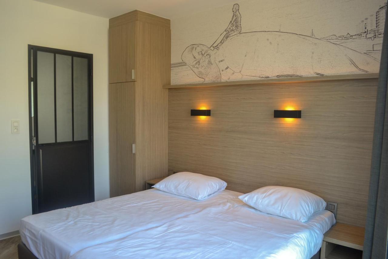 Doppelzimmer mit seitlichem Meerblick